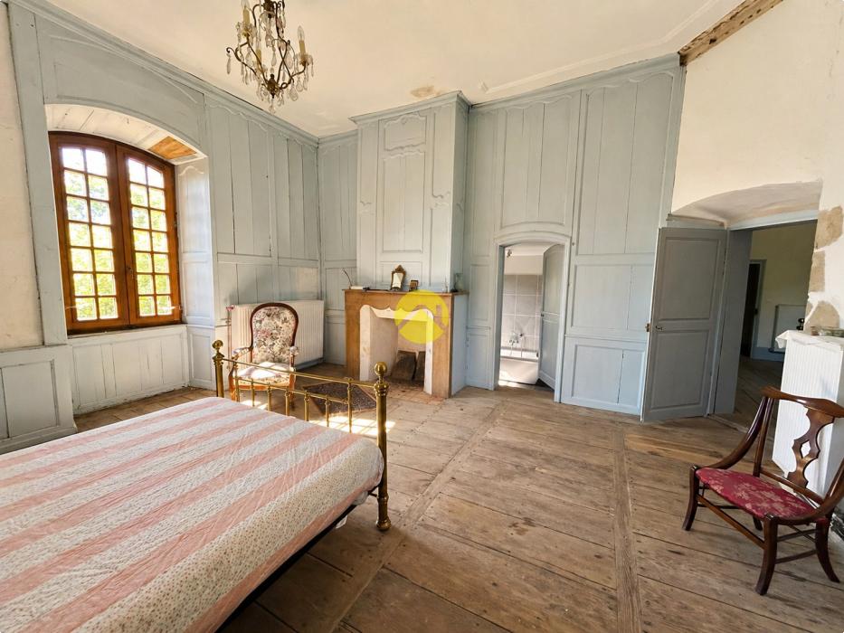 ANCIENNE DEMEURE