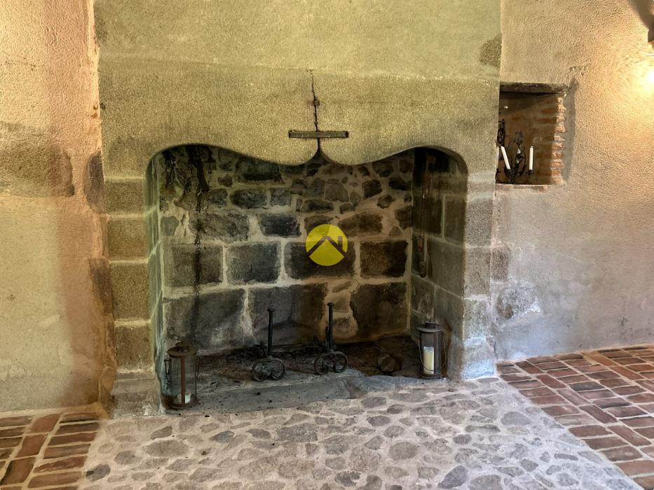 ANCIENNE DEMEURE