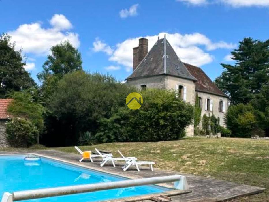 ANCIENNE DEMEURE