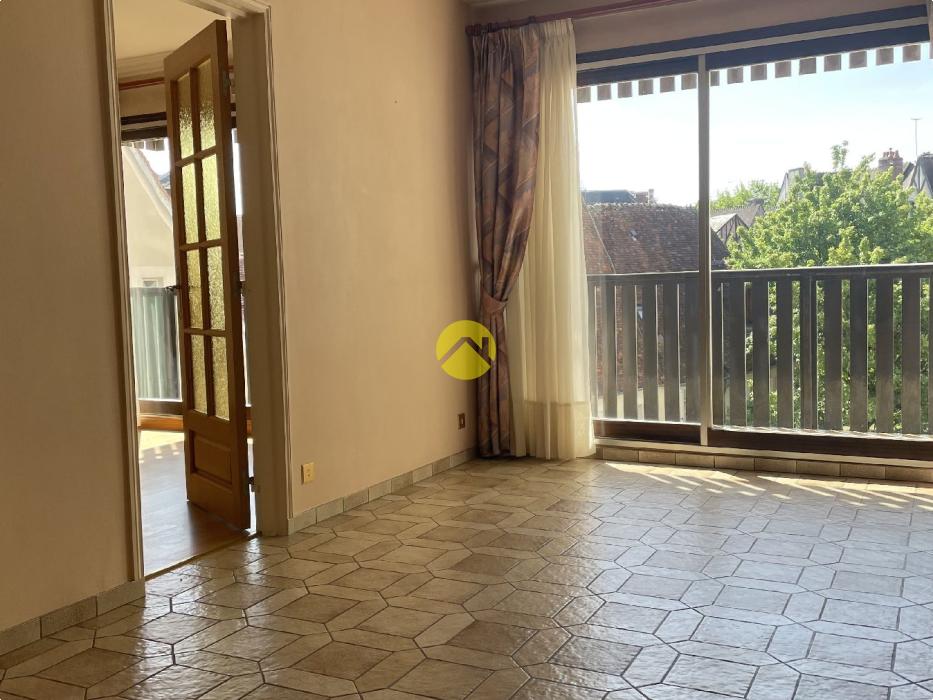 APPARTEMENT RUE MIREBEAU