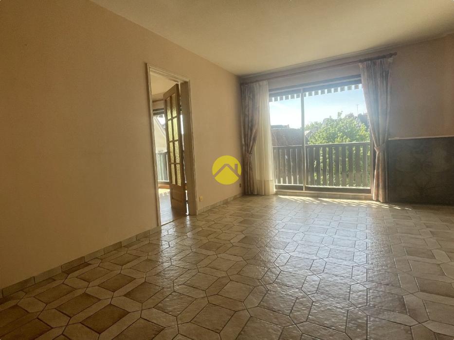 APPARTEMENT RUE MIREBEAU