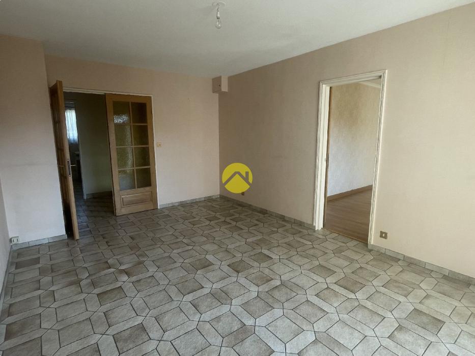 APPARTEMENT RUE MIREBEAU