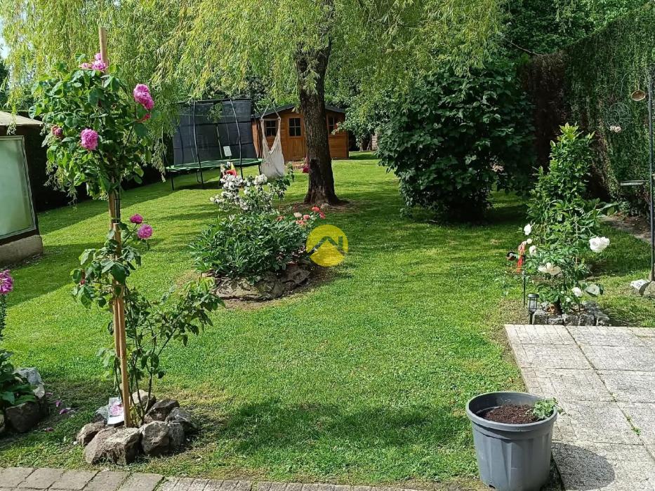Charmante maison avec jardin 