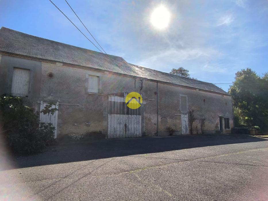 Longère 212m².Dépendances 300m²