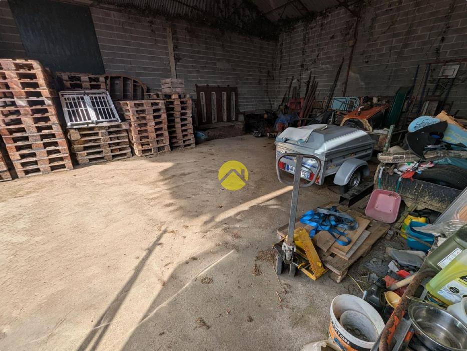 Longère 212m².Dépendances 450m²
