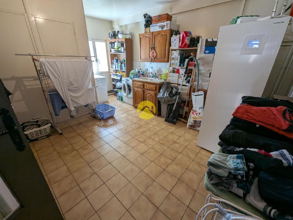 Longère 212m².Dépendances 450m²