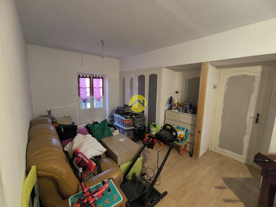 Longère 212m².Dépendances 450m²