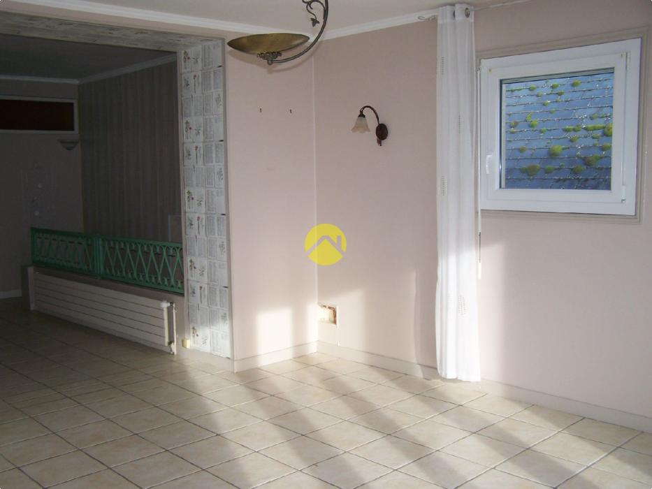 MAISON DE VILLE RENOVEE AVEC GOUT