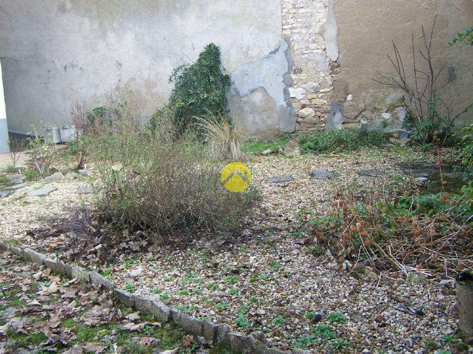 MAISON DE VILLE RENOVEE AVEC GOUT