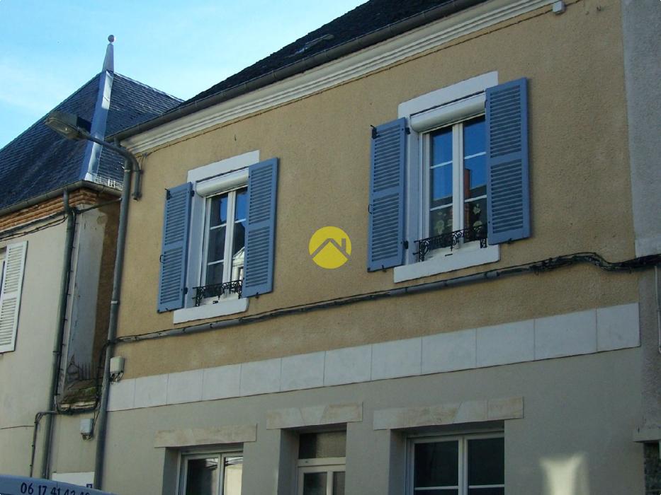 MAISON DE VILLE RENOVEE AVEC GOUT