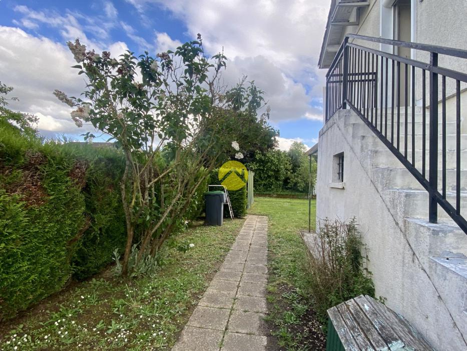 MAISON 3 CHAMBRES CENTRE BOURG