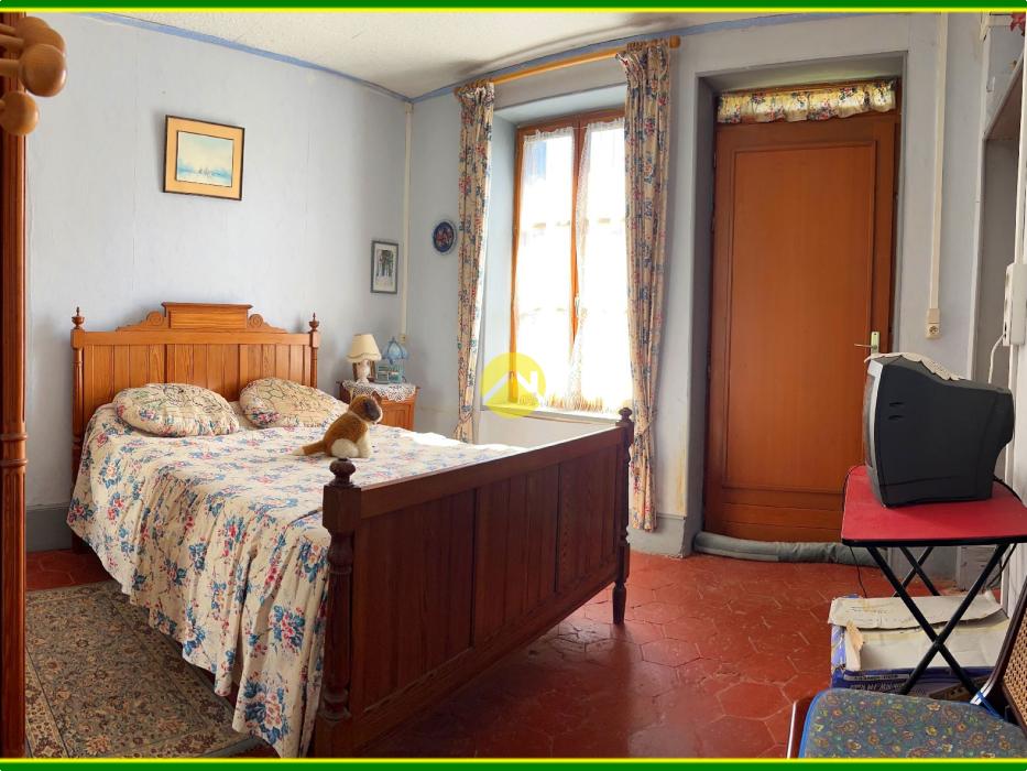 LONGERE 2 Chambres