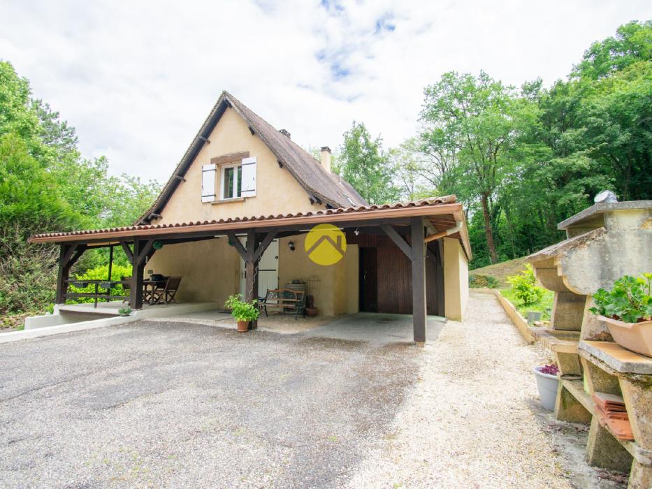 Charmante maison avec deux garages