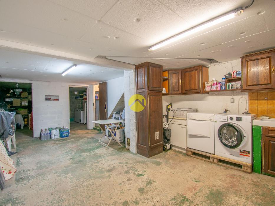 Charmante maison avec deux garages