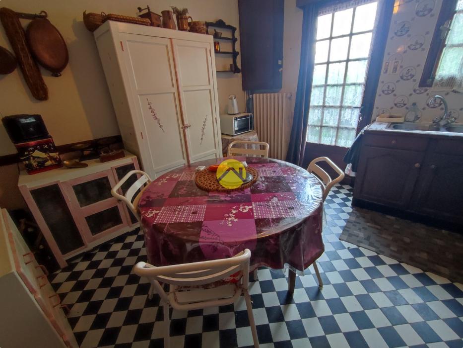 MAISON DE VILLAGE ET DEPENDANCE