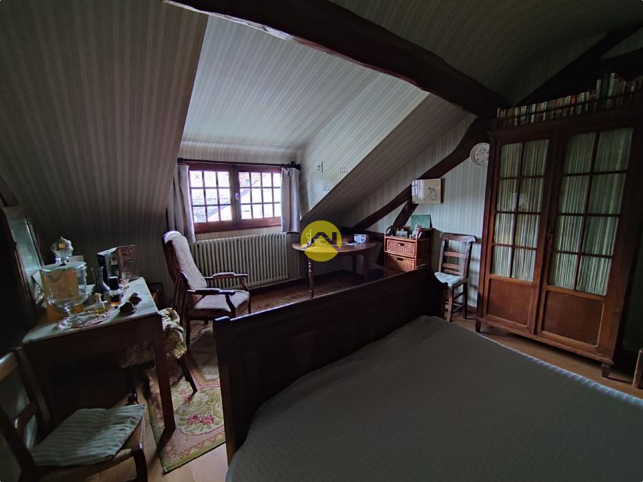 MAISON DE VILLAGE ET DEPENDANCE