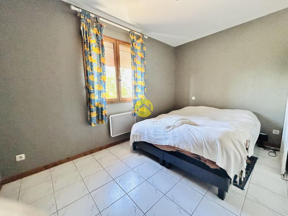 Villa T6 au calme