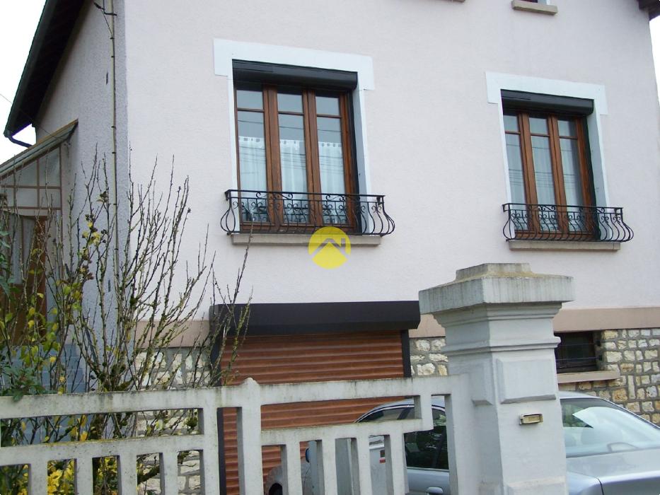 Maison / Pavillon Bourges, 4 pièces à vendre