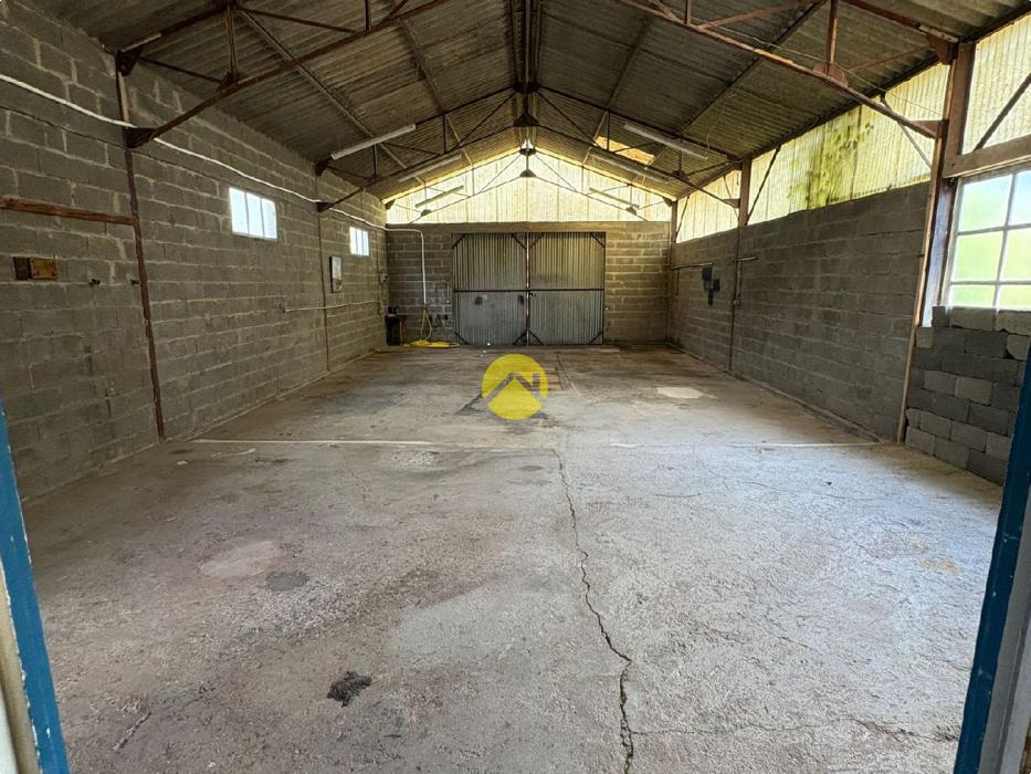 ENTREPOT BELLE VISIBILTE 500 M² 