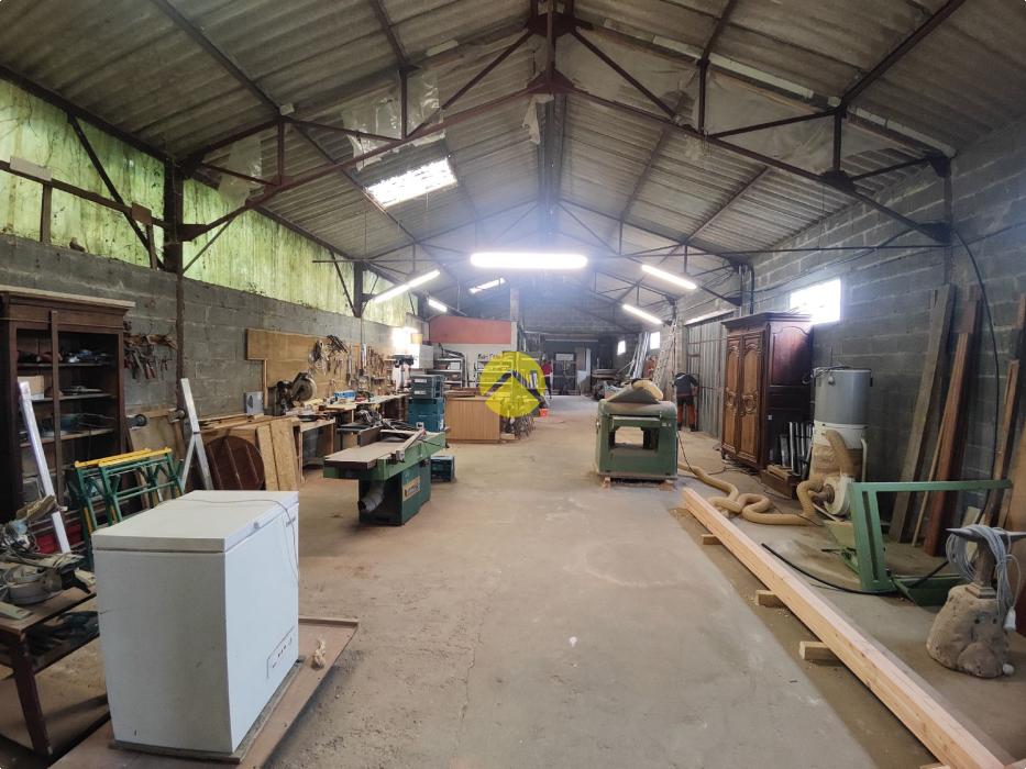 ENTREPOT BELLE VISIBILTE 500 M² 
