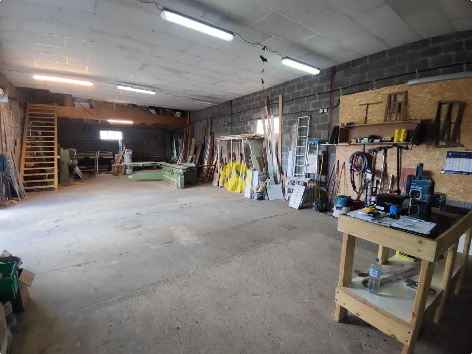 ENTREPOT BELLE VISIBILTE 500 M² 