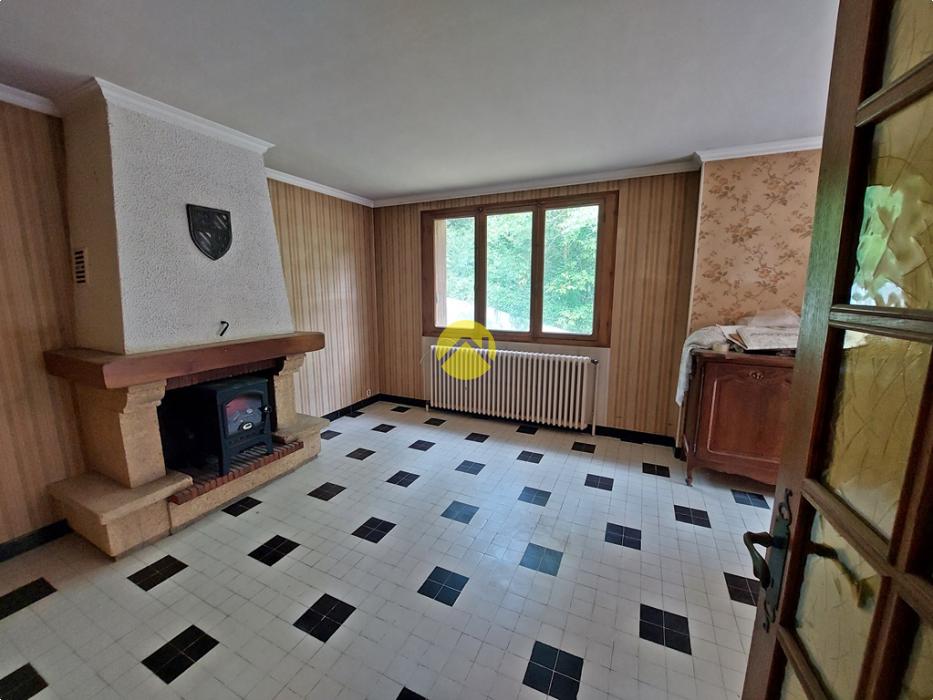 PAVILLON A RAFRAÎCHIR AVEC TERRAIN