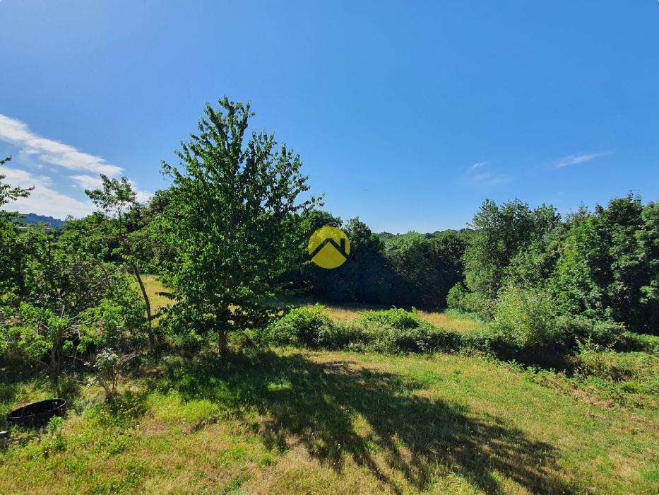 Maison sur 18 833 m²