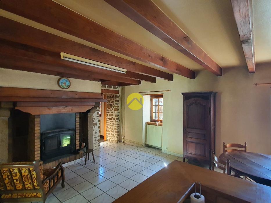Maison sur 18 833 m²