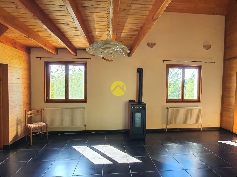 Maison sur 18 833 m²