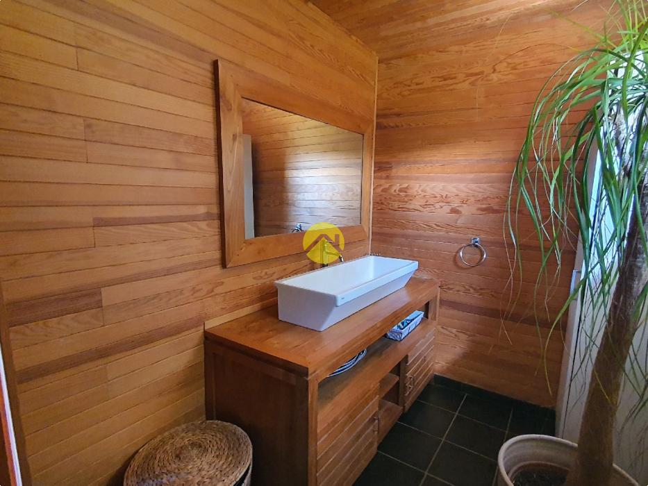 Maison sur 18 833 m²
