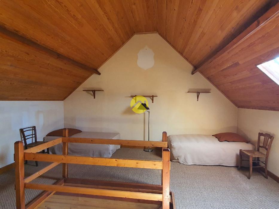 Maison sur 18 833 m²