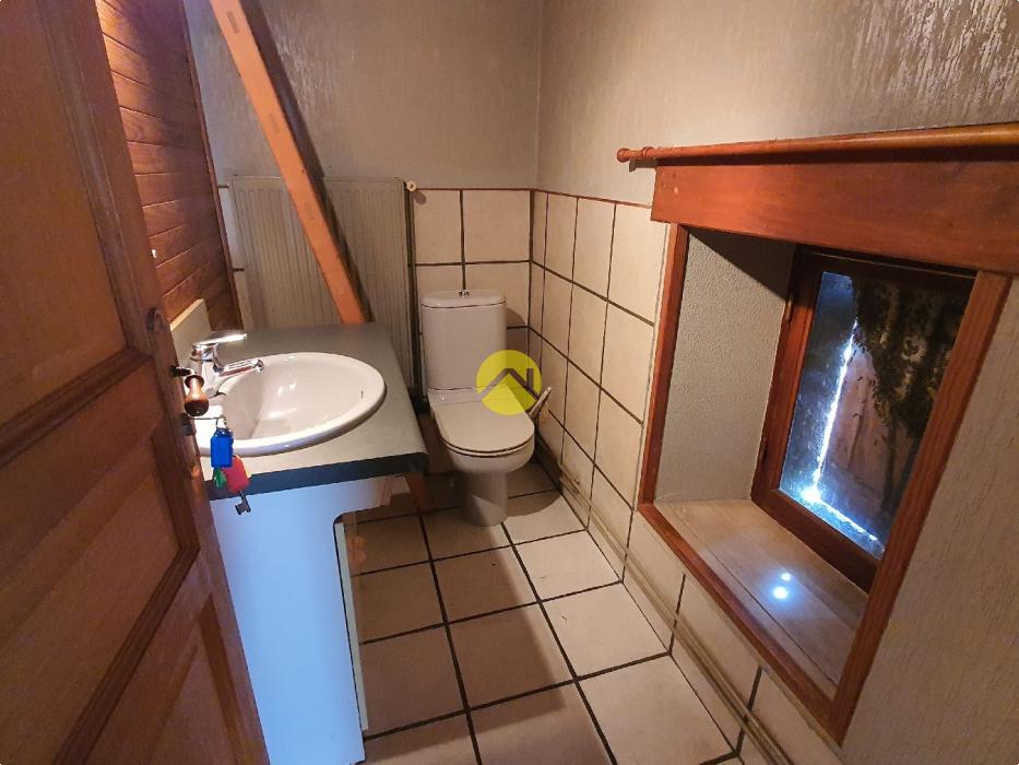 Maison sur 18 833 m²