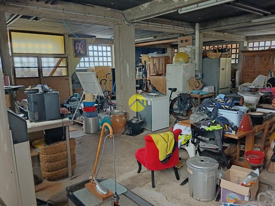 2 maisons et grands garages