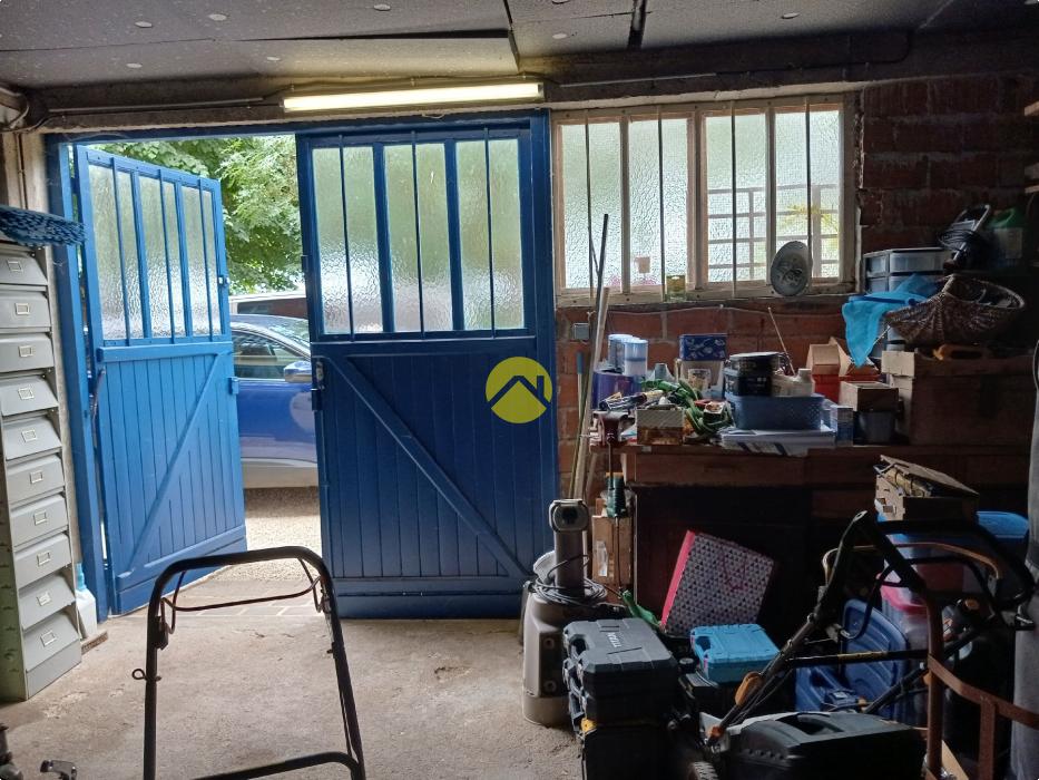 2 maisons et grands garages