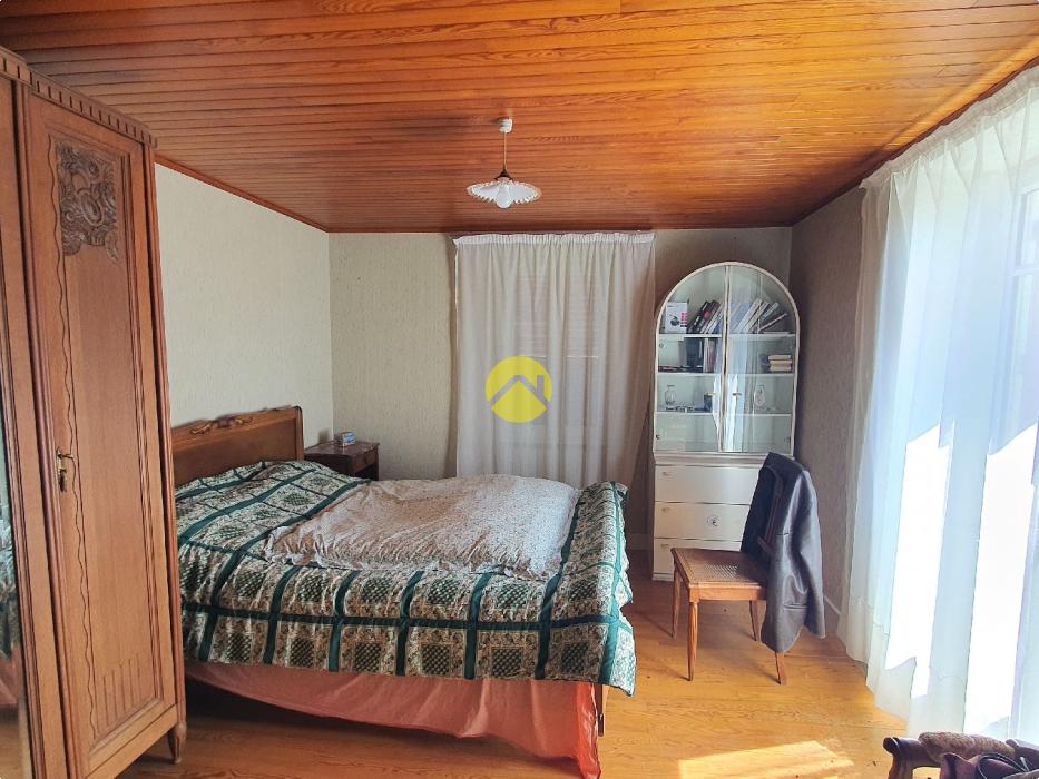 Maison familiale avec dépendances