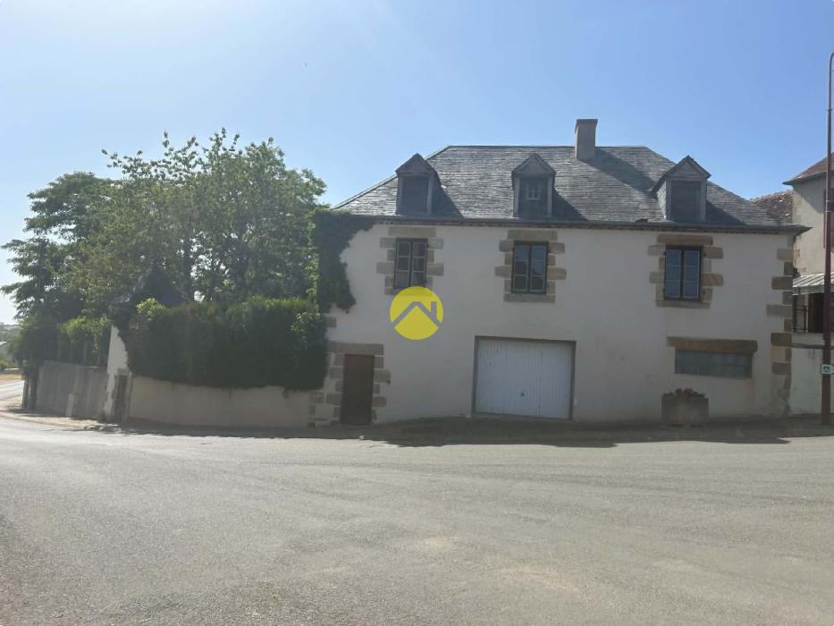 2 maisons avec garage et jardin