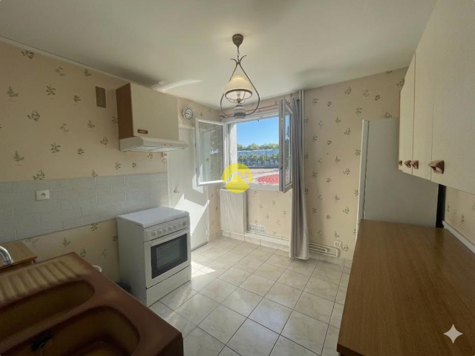 APPARTEMENT SERAUCOURT