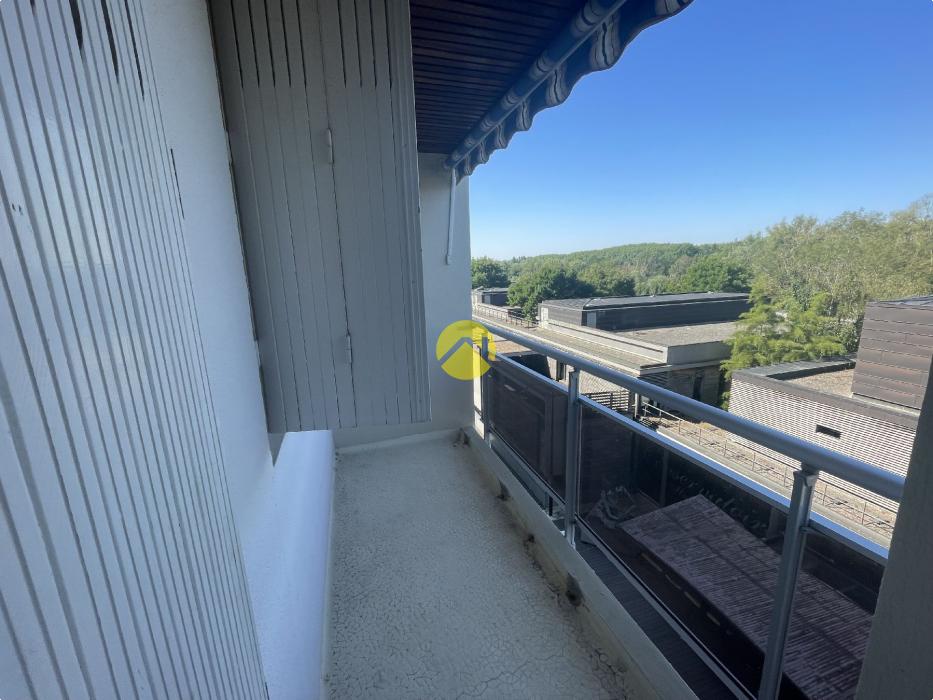 APPARTEMENT SERAUCOURT