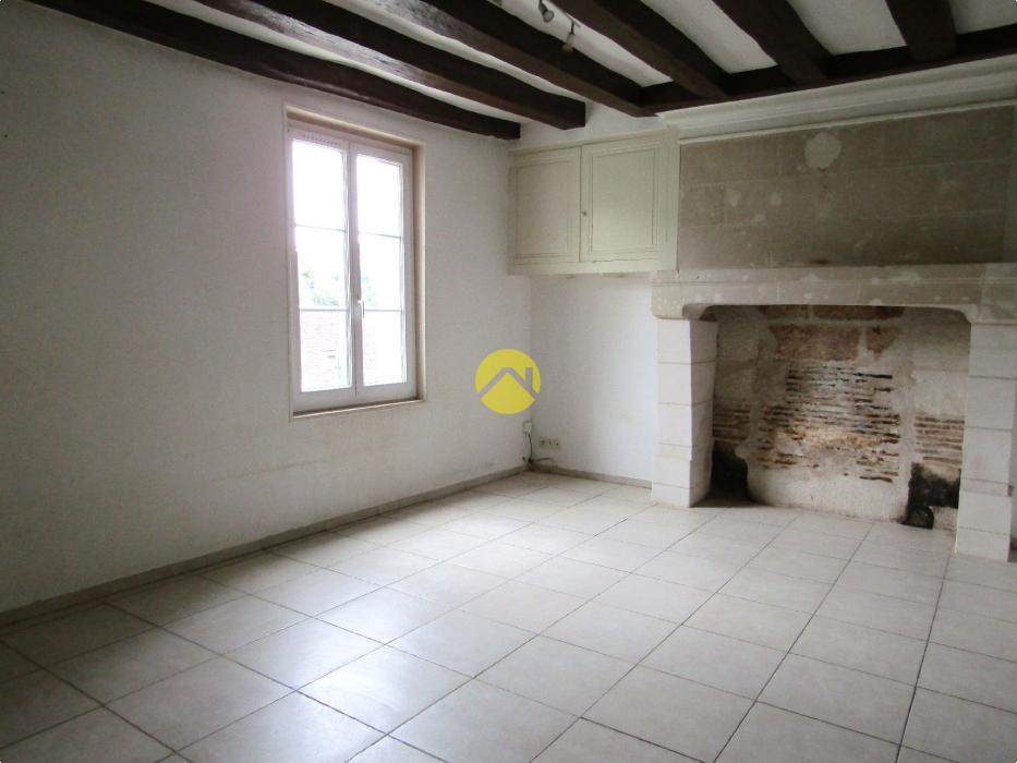 Maison + dépendance troglodyte