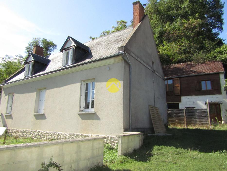 Maison + dépendance troglodyte