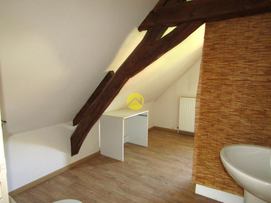 Maison + dépendance troglodyte