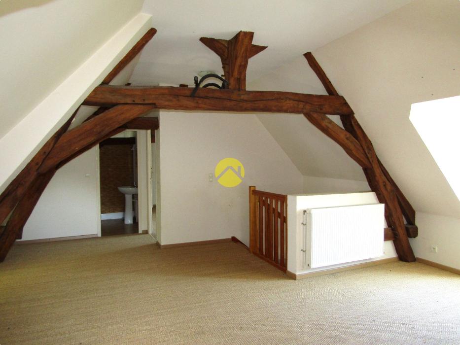 Maison + dépendance troglodyte