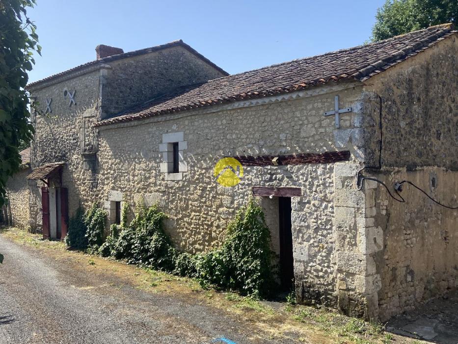 Belle maison en pierre