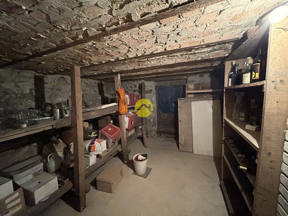 MAISON CREUSOISE + GRANGE EN PIERRE