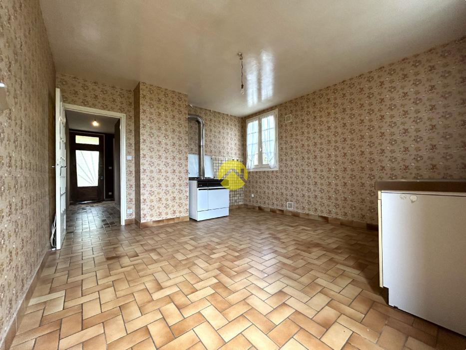 MAISON CREUSOISE + GRANGE EN PIERRE