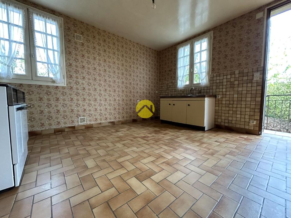 MAISON CREUSOISE + GRANGE EN PIERRE