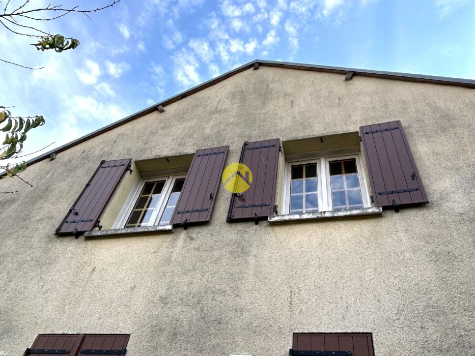 MAISON CREUSOISE + GRANGE EN PIERRE