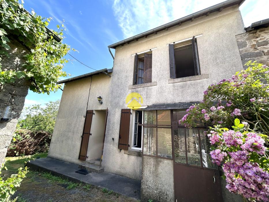 MAISON CREUSOISE + GRANGE EN PIERRE