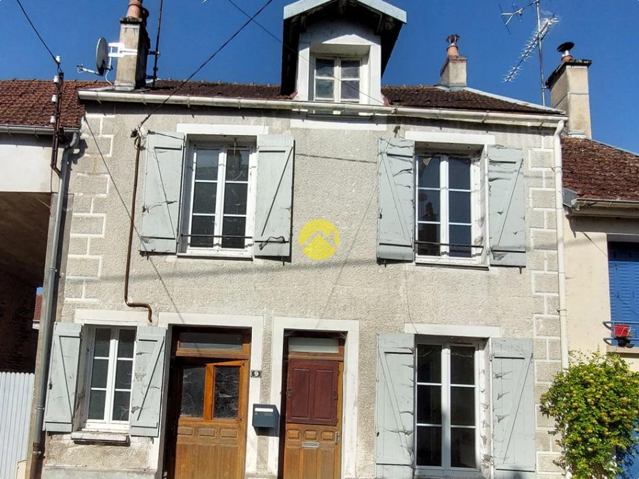 MAISON AVEC DÉPENDANCE ET TERRAINS