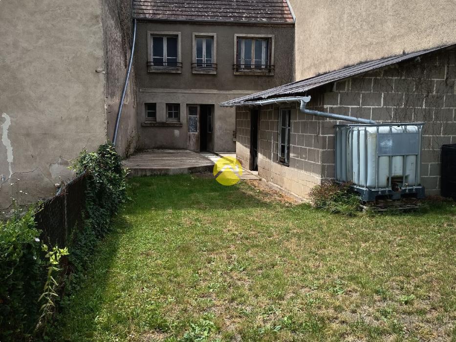 MAISON VILLE A RENOVER